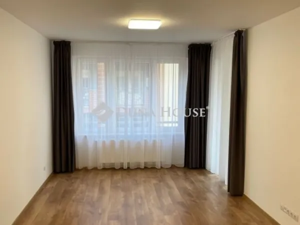 Kiadó lakás Budapest VIII. kerület 45 nm