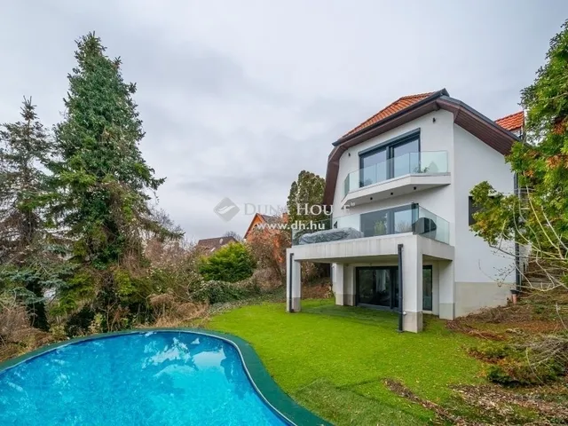 Eladó ház Budapest II. kerület, Remetekertváros 323 nm