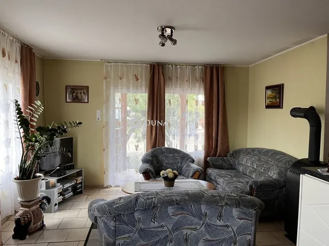 Eladó ház Újszilvás 72 nm