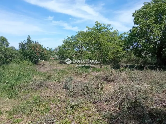 Eladó telek Etyek 4020 nm