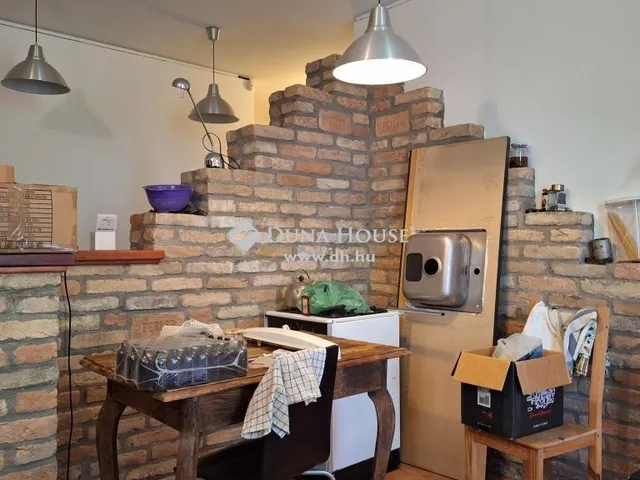 Eladó kereskedelmi és ipari ingatlan Bátaszék 252 nm