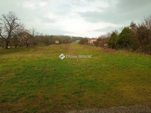 Eladó telek Biatorbágy 1310 nm