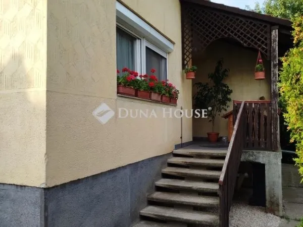 Eladó ház Kápolnásnyék 150 nm