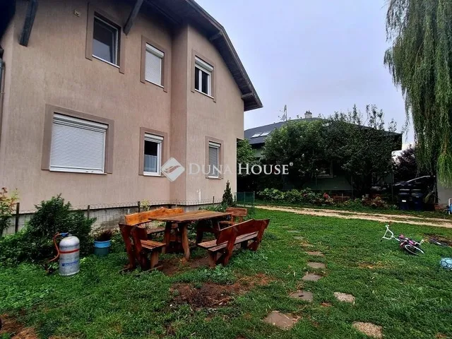 Eladó lakás Etyek 117 nm