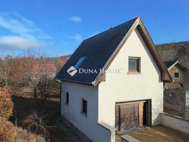 Eladó üdülő és hétvégi ház Biatorbágy 110 nm