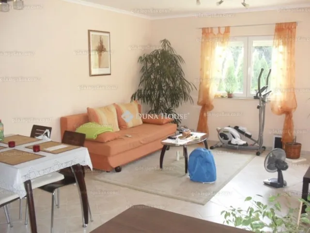 Eladó ház Érd 380 nm