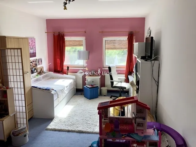 Eladó ház Érd 240 nm