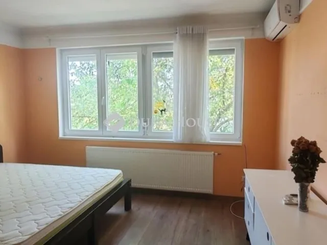 Eladó ház Budapest XVII. kerület 290 nm