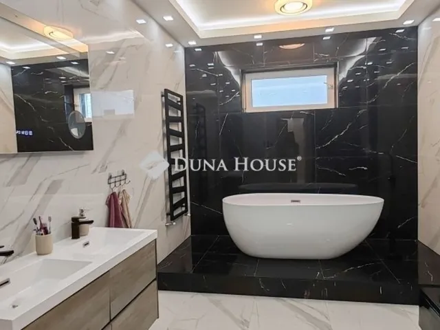 Eladó ház Üllő 150 nm