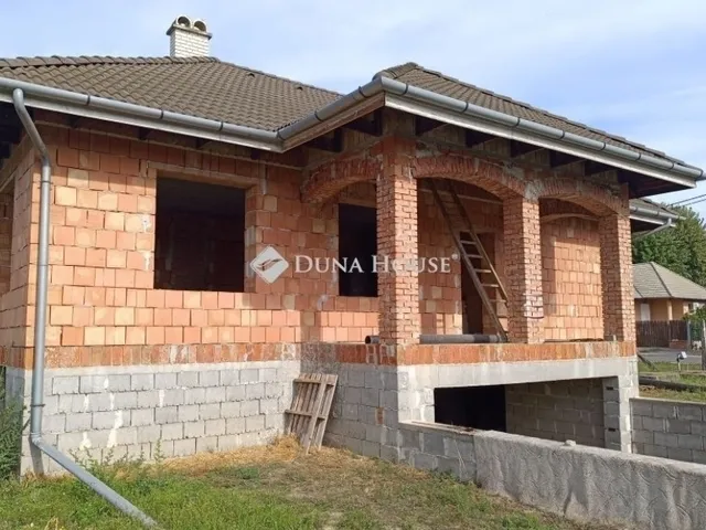 Eladó telek Ócsa 615 nm