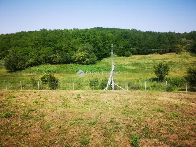 Eladó telek Tinnye 1500 nm