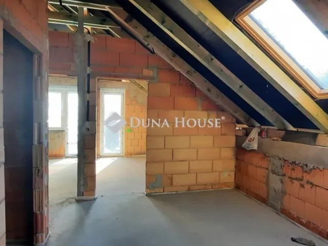 Eladó ház Kápolnásnyék 135 nm