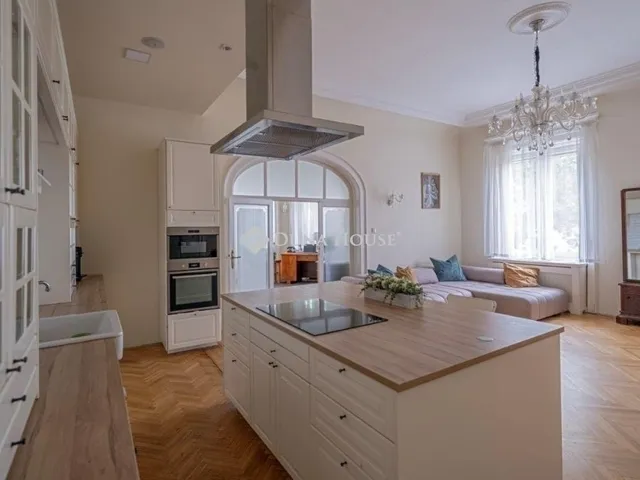 Eladó lakás Budapest XIV. kerület 128 nm