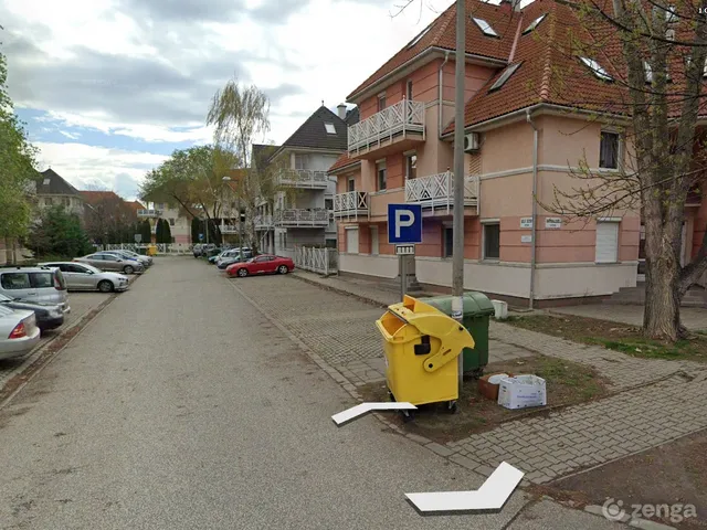 Eladó garázs Szeged, Északi városrész 17 nm