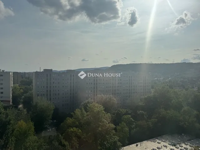 Eladó lakás Budapest III. kerület 114 nm