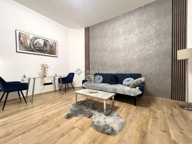 Eladó lakás Budapest VI. kerület 142 nm