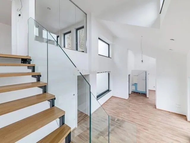 Eladó lakás Budapest II. kerület 103 nm