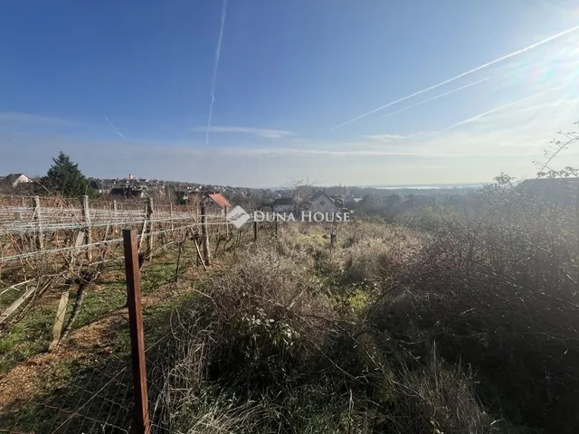 Eladó telek Sukoró 1050 nm