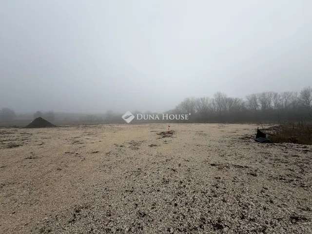 Eladó telek Érd 19919 nm