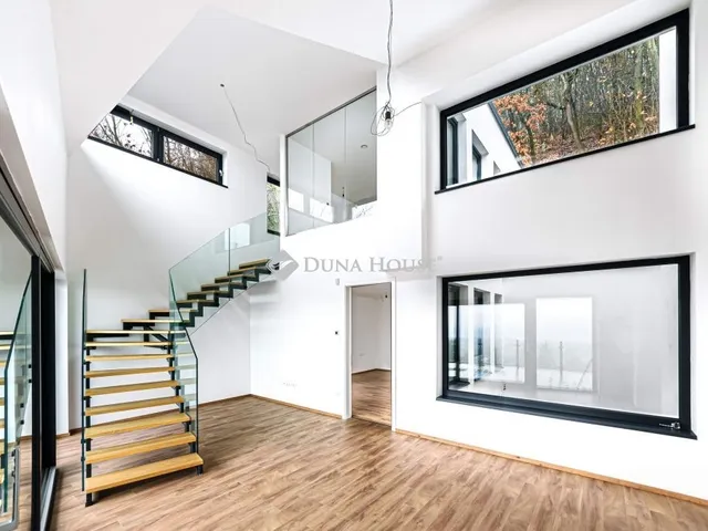 Eladó lakás Budapest II. kerület 103 nm