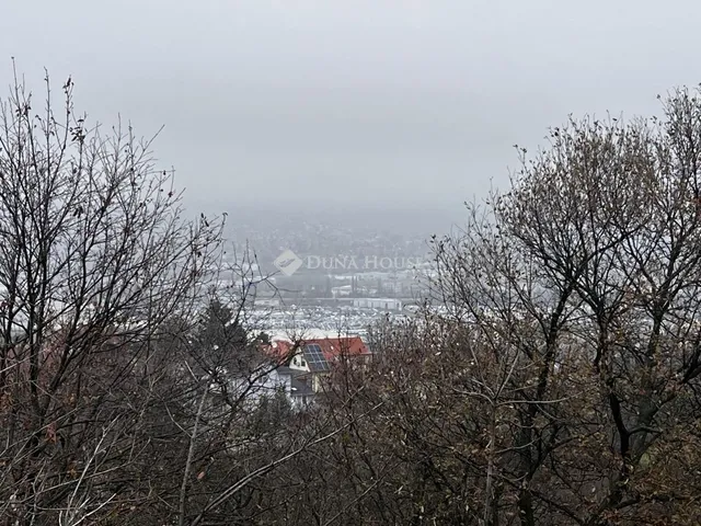 Eladó telek Budaörs 830 nm
