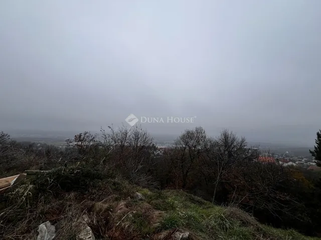 Eladó telek Budaörs 834 nm