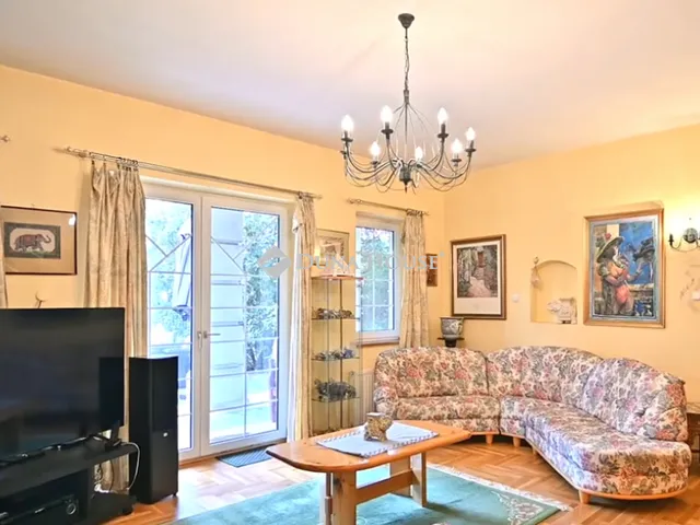 Eladó ház Telki 560 nm