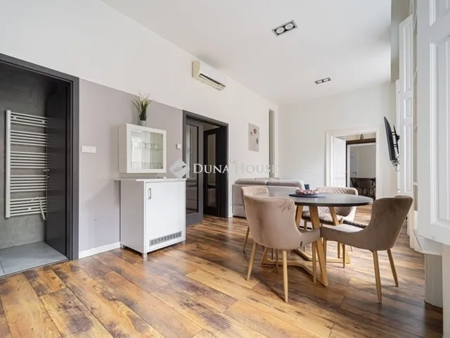 Eladó lakás Budapest VI. kerület 137 nm