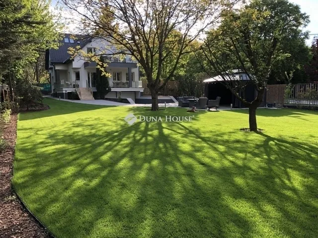 Eladó ház Budapest II. kerület 363 nm