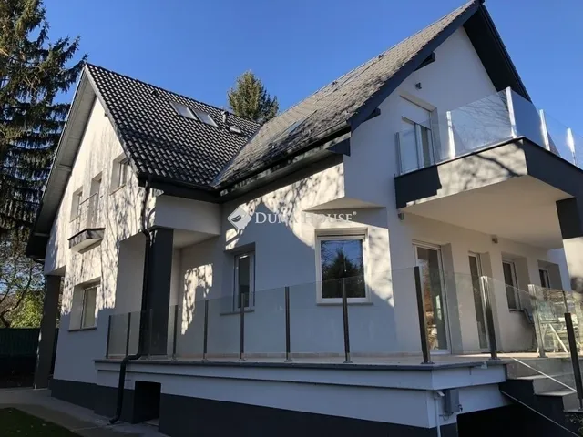 Eladó ház Budapest II. kerület, Budaliget 363 nm