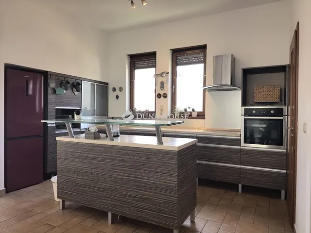Eladó ház Budapest II. kerület 446 nm