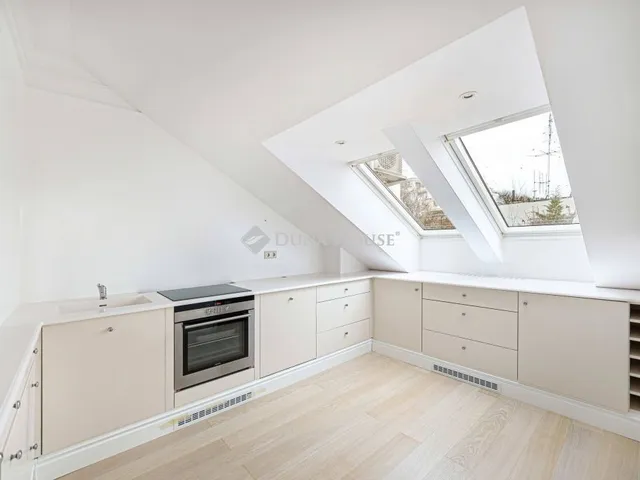 Eladó lakás Budapest II. kerület, Szemlőhegy 103 nm