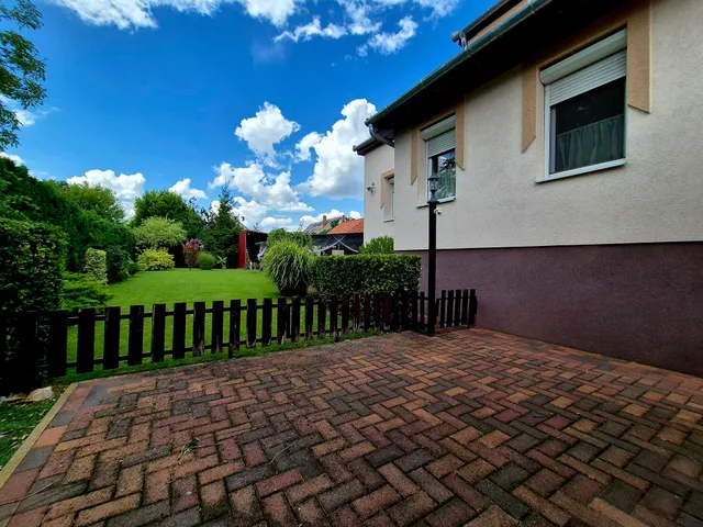 Eladó ház Kecskemét, Petőfiváros 220 nm
