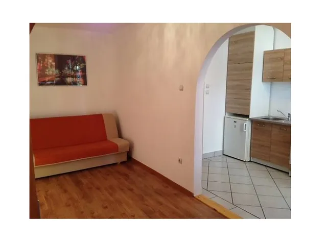 Eladó lakás Budapest III. kerület, Óbuda, Eső utca 28 nm