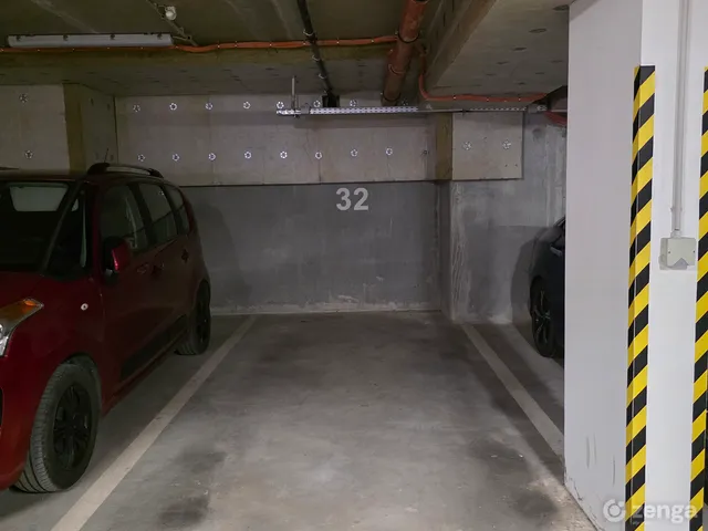 Eladó garázs Székesfehérvár, Palotaváros 13 nm