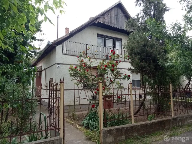Eladó ház Martfű 93 nm