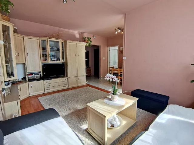 Eladó lakás Budapest III. kerület, Pók utcai lakótelep 67 nm
