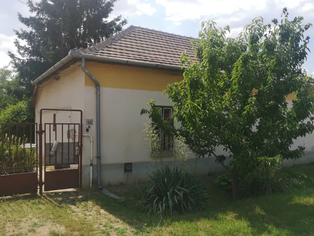 Eladó ház Rákóczifalva, kossuth Lajos út 70 77 nm