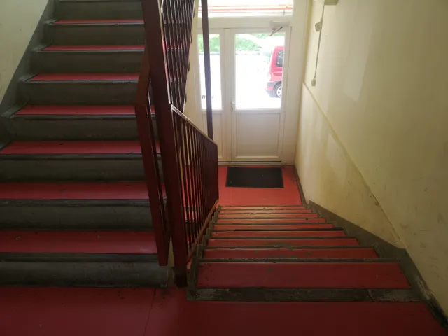 Eladó lakás Szolnok, Széchenyi-lakótelep 70 nm