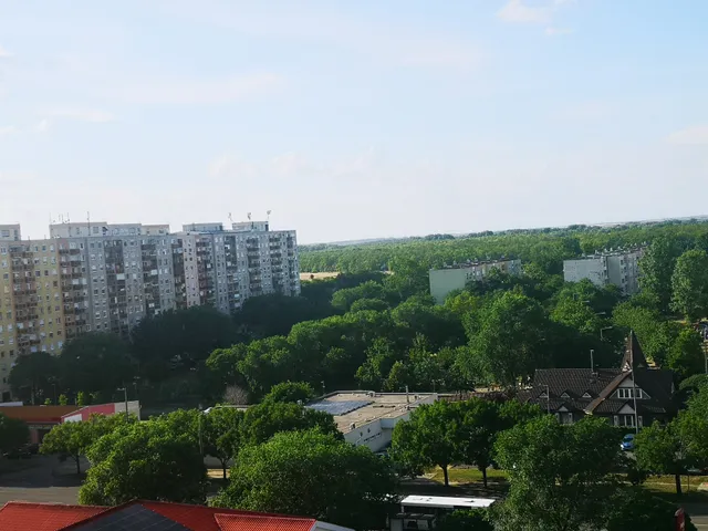 Eladó lakás Szolnok, Széchenyi-lakótelep 54 nm