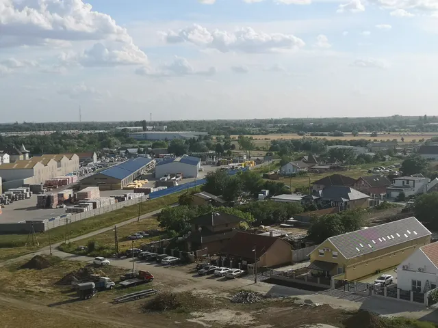 Eladó lakás Szolnok, Széchenyi-lakótelep 54 nm