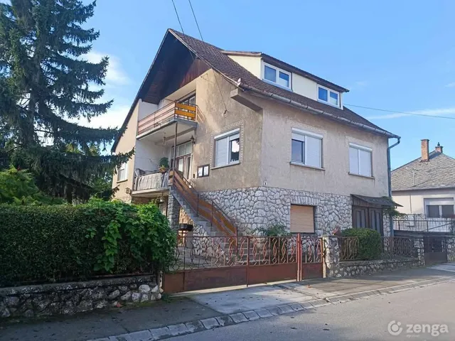 Eladó ház Bonyhád 144 nm