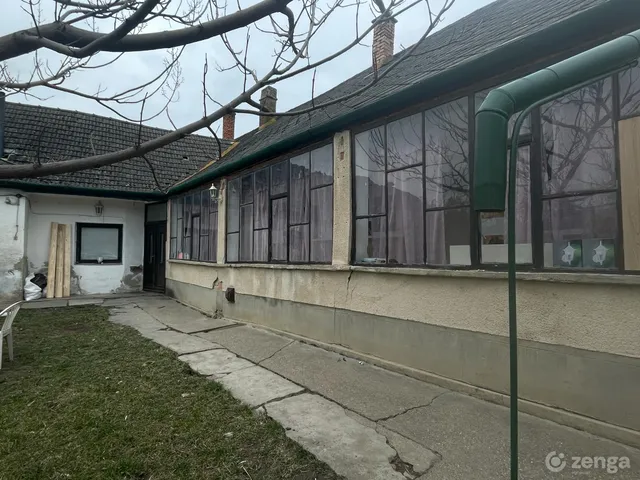 Eladó ház Szabadhidvég 200 nm