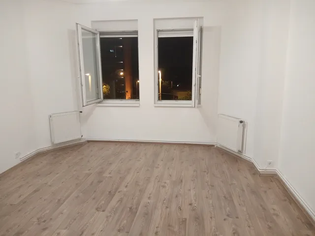 Kiadó lakás Budapest XIV. kerület, Herminamező 39 nm