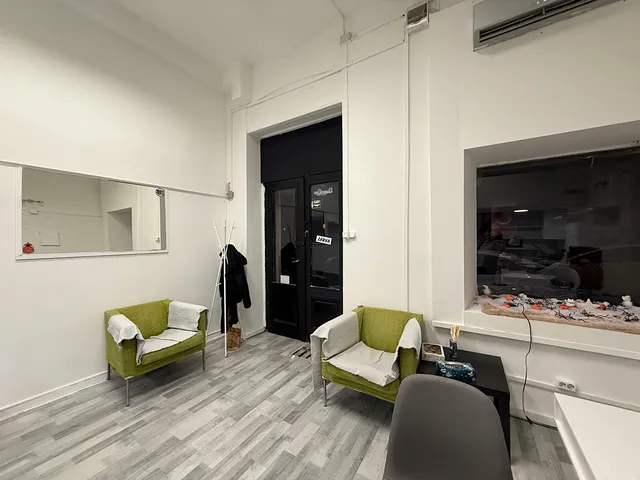 Kiadó kereskedelmi és ipari ingatlan Budapest VI. kerület, Nagykörúton kívüli terület 27 nm