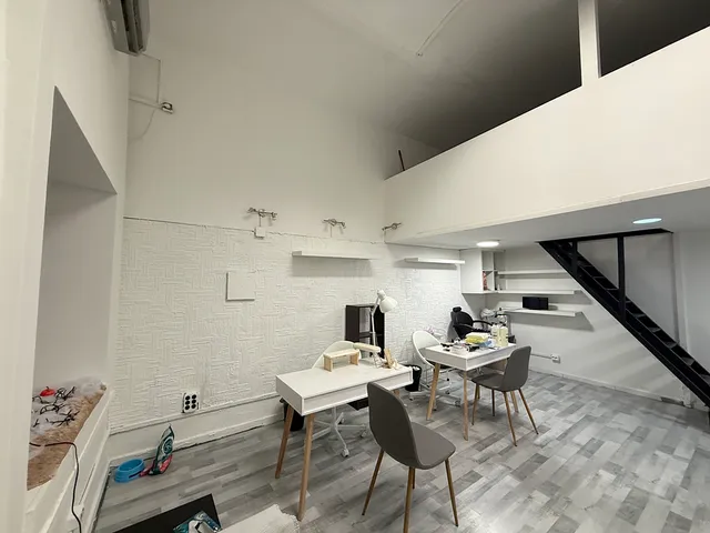 Kiadó kereskedelmi és ipari ingatlan Budapest VI. kerület, Nagykörúton kívüli terület, Szondi utca 27 27 nm