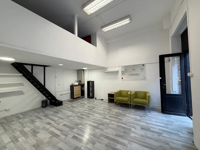 Kiadó kereskedelmi és ipari ingatlan Budapest VI. kerület, Nagykörúton kívüli terület, Szondi utca 27 27 nm