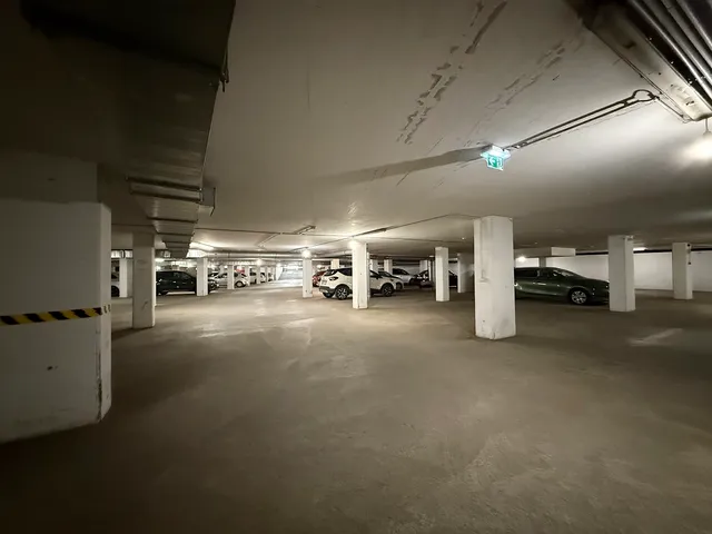 Eladó kereskedelmi és ipari ingatlan Budapest XIII. kerület, Angyalföld, Csata utca 17 4 nm