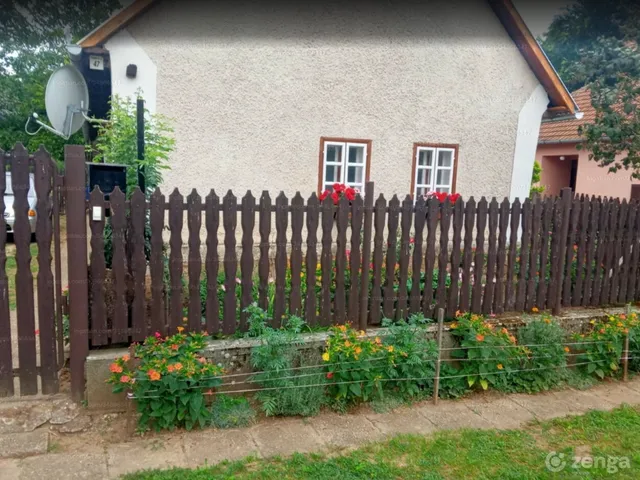Eladó ház Tiszaeszlár 49 nm