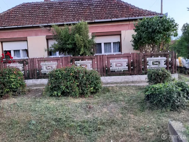 Eladó ház Mezősas 72 nm